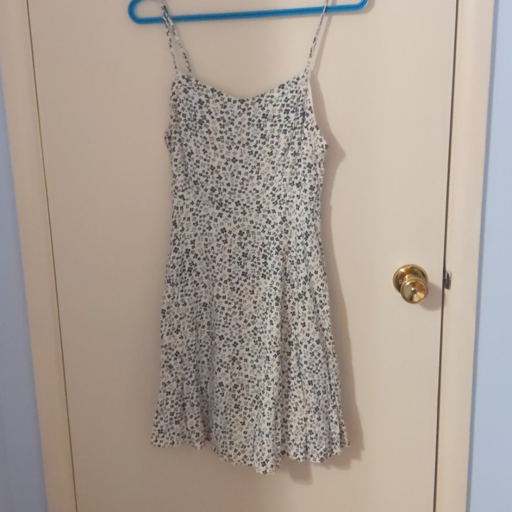 Old Navy flower dress